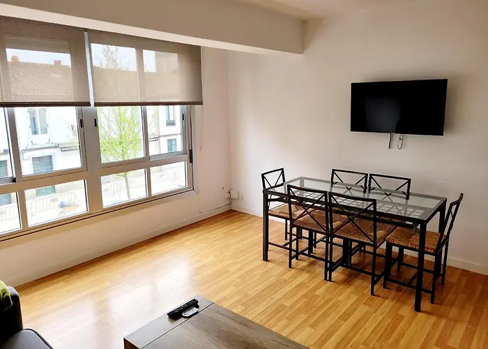 Amplio Piso Con Terraza En El Camino Y Catedral