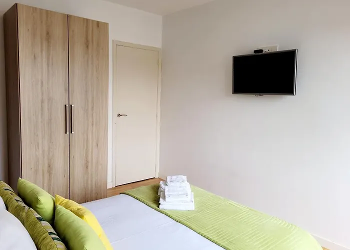 Amplio Piso Con Terraza En El Camino Y Catedral Апартаменты